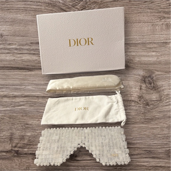 Dior Other - Dior White Quartz Deluxe Eye Mask Set Beauty